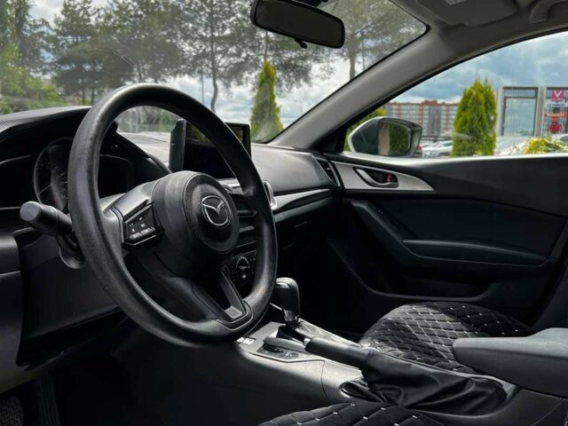 Білий Мазда 3, об'ємом двигуна 2 л та пробігом 137 тис. км за 12300 $, фото 9 на Automoto.ua