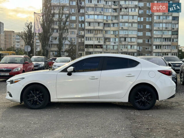 Белый Мазда 3, объемом двигателя 2 л и пробегом 39 тыс. км за 13500 $, фото 7 на Automoto.ua