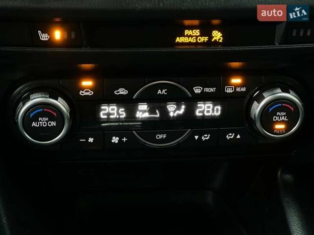 Белый Мазда 3, объемом двигателя 2 л и пробегом 196 тыс. км за 10990 $, фото 24 на Automoto.ua