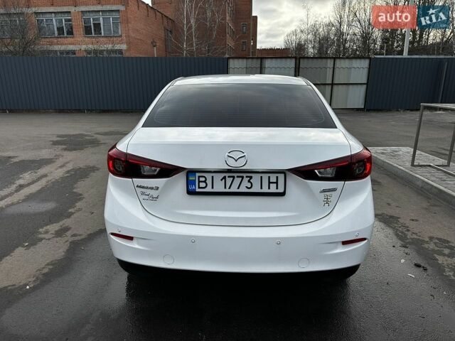 Білий Мазда 3, об'ємом двигуна 2 л та пробігом 197 тис. км за 9999 $, фото 10 на Automoto.ua