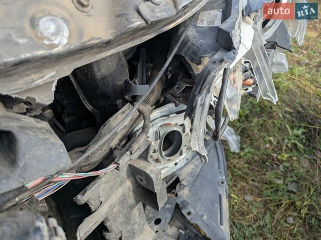 Белый Мазда 3, объемом двигателя 2 л и пробегом 80 тыс. км за 7650 $, фото 19 на Automoto.ua