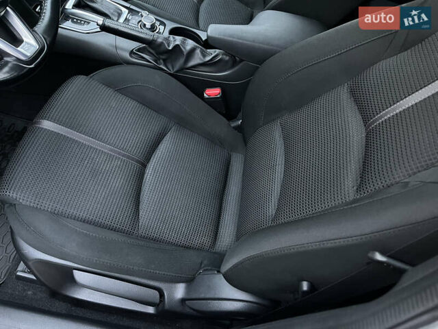 Белый Мазда 3, объемом двигателя 1.5 л и пробегом 144 тыс. км за 14500 $, фото 14 на Automoto.ua