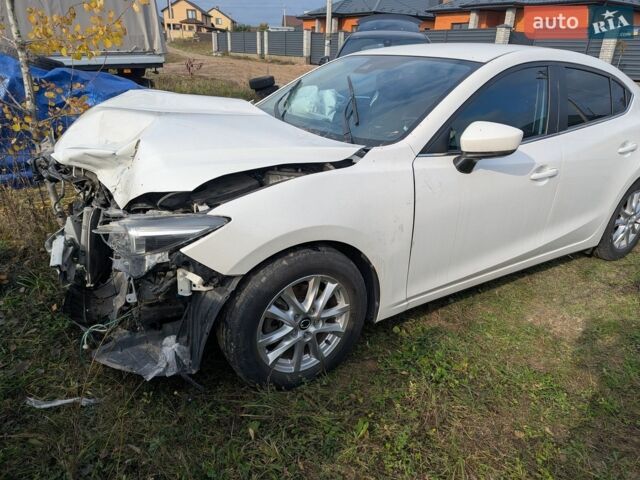 Белый Мазда 3, объемом двигателя 2 л и пробегом 80 тыс. км за 7650 $, фото 5 на Automoto.ua