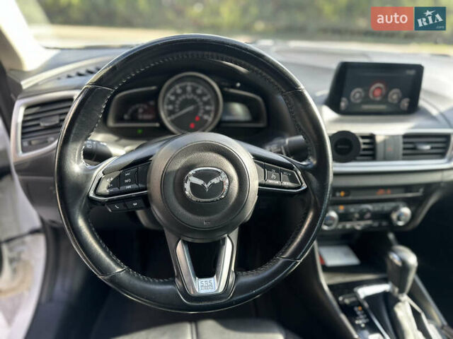Мазда 3 2017 у Києві на Automoto.ua Білий Мазда 3, об'ємом двигуна 2 л та пробігом 197 тис. км за 12199 $, фото 15 на Automoto.ua