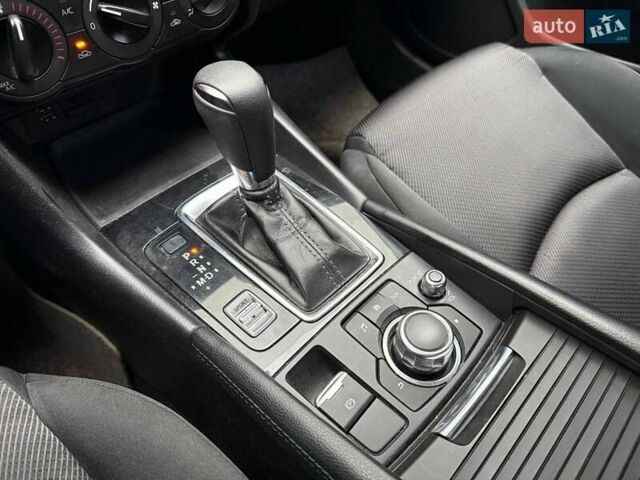 Білий Мазда 3, об'ємом двигуна 2 л та пробігом 90 тис. км за 14490 $, фото 16 на Automoto.ua