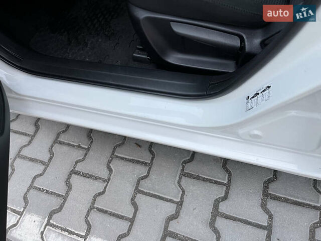 Белый Мазда 3, объемом двигателя 1.5 л и пробегом 144 тыс. км за 14500 $, фото 22 на Automoto.ua