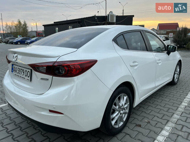 Белый Мазда 3, объемом двигателя 1.5 л и пробегом 144 тыс. км за 14500 $, фото 4 на Automoto.ua