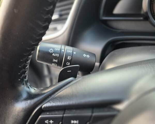 Білий Мазда 3, об'ємом двигуна 1.5 л та пробігом 107 тис. км за 14700 $, фото 19 на Automoto.ua