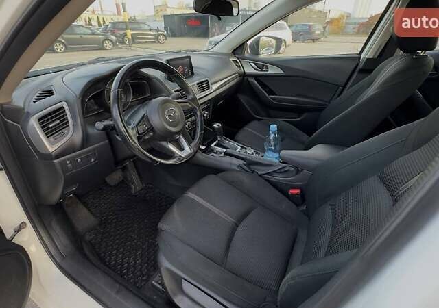 Білий Мазда 3, об'ємом двигуна 1.5 л та пробігом 144 тис. км за 13500 $, фото 13 на Automoto.ua