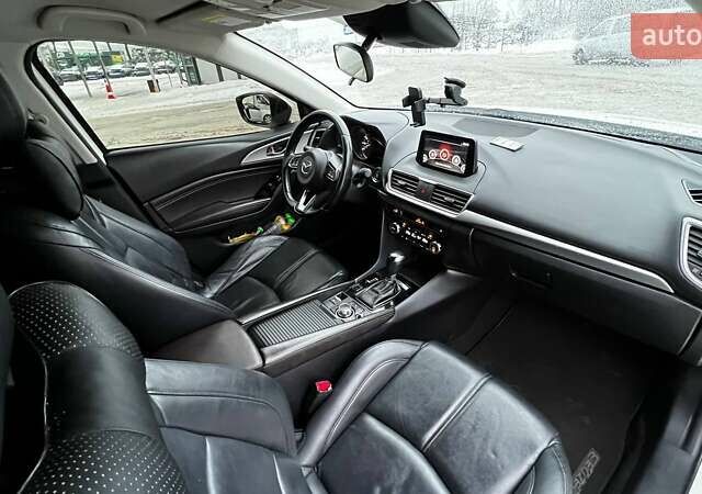 Белый Мазда 3, объемом двигателя 2 л и пробегом 196 тыс. км за 10990 $, фото 40 на Automoto.ua