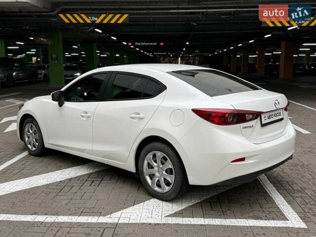Білий Мазда 3, об'ємом двигуна 2 л та пробігом 90 тис. км за 14490 $, фото 3 на Automoto.ua
