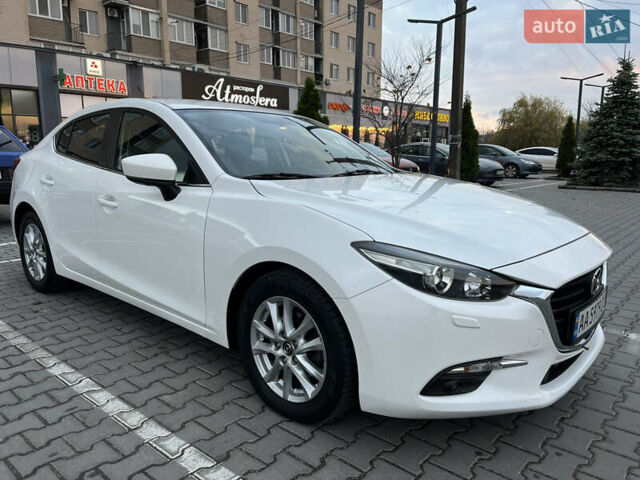 Белый Мазда 3, объемом двигателя 1.5 л и пробегом 144 тыс. км за 14500 $, фото 6 на Automoto.ua