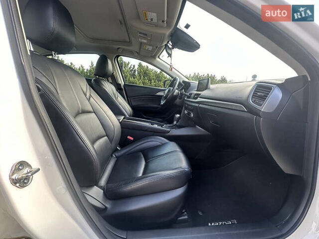 Мазда 3 2017 у Києві на Automoto.ua Білий Мазда 3, об'ємом двигуна 2 л та пробігом 197 тис. км за 12199 $, фото 40 на Automoto.ua