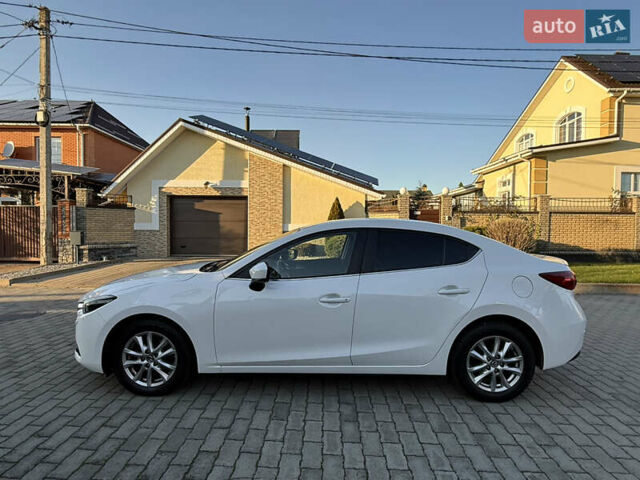Білий Мазда 3, об'ємом двигуна 1.5 л та пробігом 96 тис. км за 15500 $, фото 3 на Automoto.ua