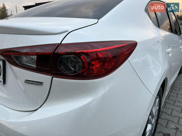 Белый Мазда 3, объемом двигателя 1.5 л и пробегом 144 тыс. км за 14500 $, фото 27 на Automoto.ua