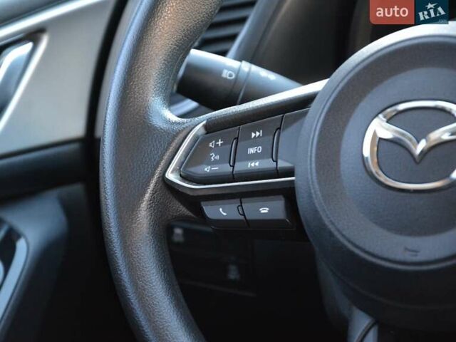Белый Мазда 3, объемом двигателя 2 л и пробегом 90 тыс. км за 12999 $, фото 17 на Automoto.ua