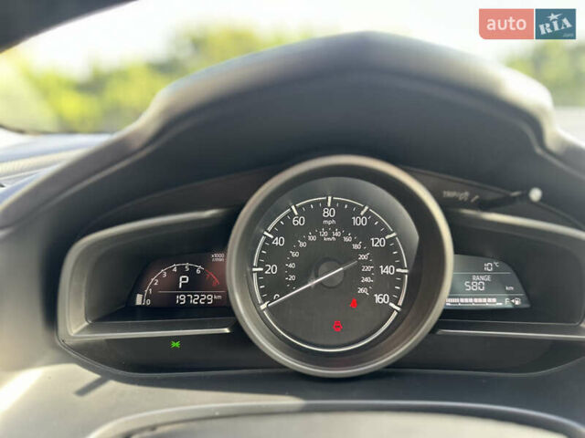Мазда 3 2017 у Києві на Automoto.ua Білий Мазда 3, об'ємом двигуна 2 л та пробігом 197 тис. км за 12199 $, фото 16 на Automoto.ua