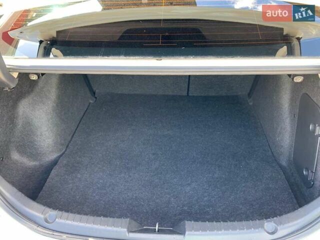 Белый Мазда 3, объемом двигателя 2 л и пробегом 156 тыс. км за 10035 $, фото 6 на Automoto.ua