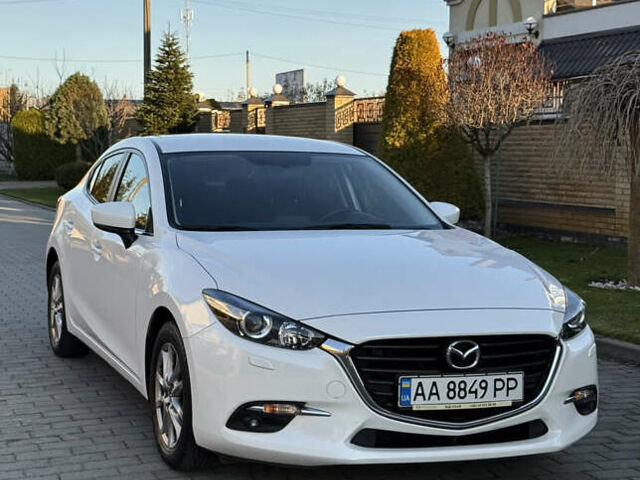 Білий Мазда 3, об'ємом двигуна 1.5 л та пробігом 96 тис. км за 15500 $, фото 6 на Automoto.ua
