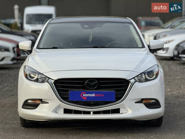 Белый Мазда 3, объемом двигателя 2 л и пробегом 39 тыс. км за 13500 $, фото 1 на Automoto.ua