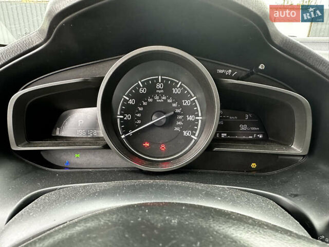Белый Мазда 3, объемом двигателя 2 л и пробегом 196 тыс. км за 11000 $, фото 30 на Automoto.ua