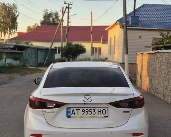 Білий Мазда 3, об'ємом двигуна 1.5 л та пробігом 107 тис. км за 14700 $, фото 6 на Automoto.ua