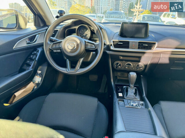 Белый Мазда 3, объемом двигателя 2 л и пробегом 89 тыс. км за 12990 $, фото 10 на Automoto.ua