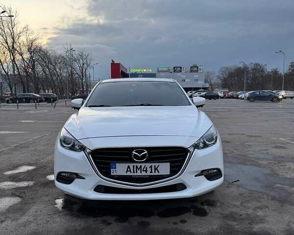 Білий Мазда 3, об'ємом двигуна 2.49 л та пробігом 108 тис. км за 12800 $, фото 5 на Automoto.ua