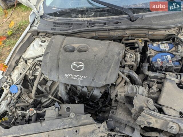 Белый Мазда 3, объемом двигателя 2 л и пробегом 80 тыс. км за 7650 $, фото 8 на Automoto.ua