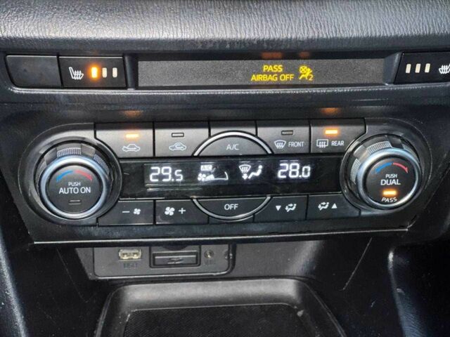 Белый Мазда 3, объемом двигателя 2 л и пробегом 196 тыс. км за 10990 $, фото 13 на Automoto.ua