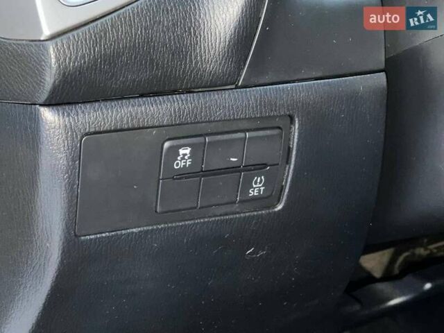 Белый Мазда 3, объемом двигателя 2 л и пробегом 196 тыс. км за 10990 $, фото 18 на Automoto.ua