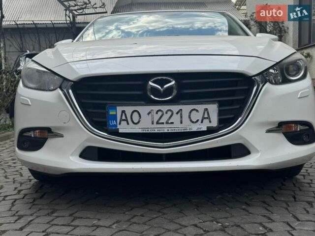 Белый Мазда 3, объемом двигателя 1.5 л и пробегом 170 тыс. км за 13500 $, фото 2 на Automoto.ua