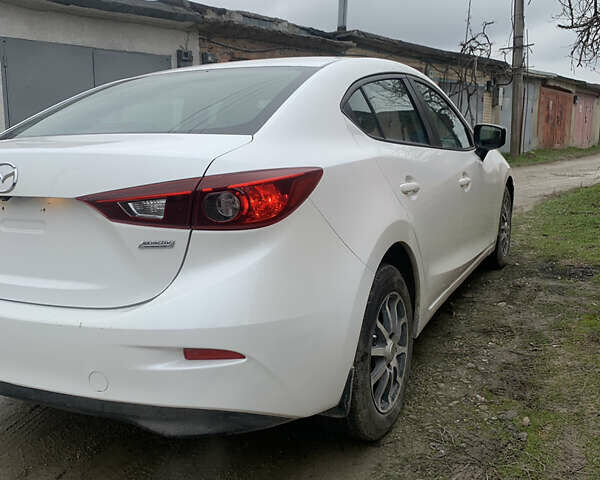 Білий Мазда 3, об'ємом двигуна 2 л та пробігом 72 тис. км за 12800 $, фото 2 на Automoto.ua