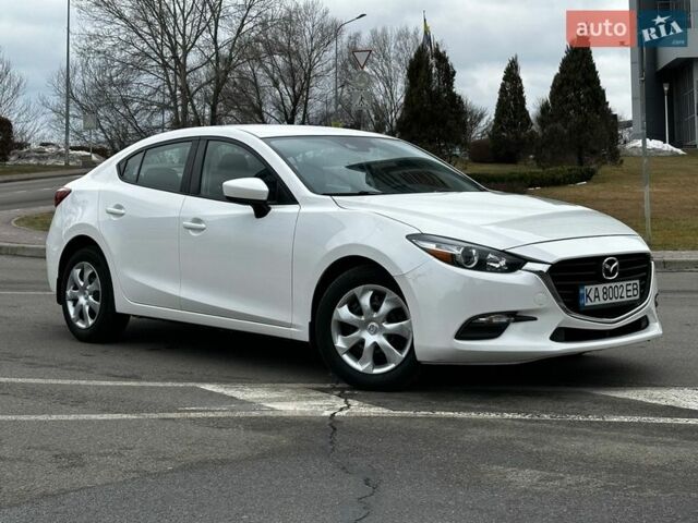 Белый Мазда 3, объемом двигателя 2 л и пробегом 94 тыс. км за 11300 $, фото 3 на Automoto.ua
