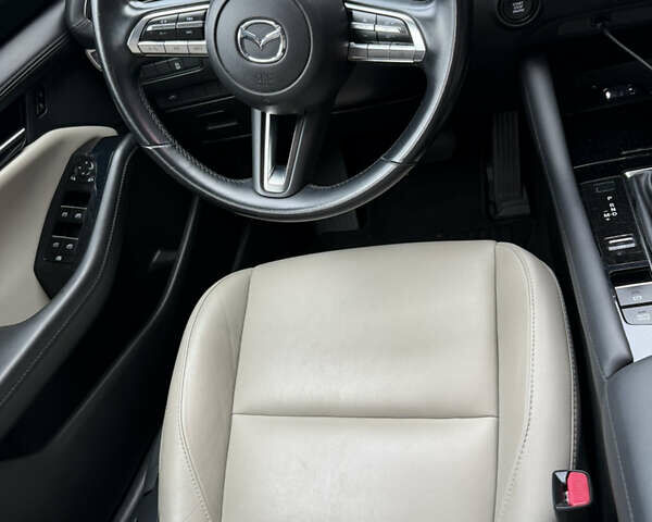 Белый Мазда 3, объемом двигателя 2.49 л и пробегом 80 тыс. км за 17500 $, фото 10 на Automoto.ua