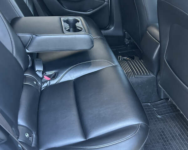 Белый Мазда 3, объемом двигателя 2.49 л и пробегом 152 тыс. км за 17800 $, фото 13 на Automoto.ua