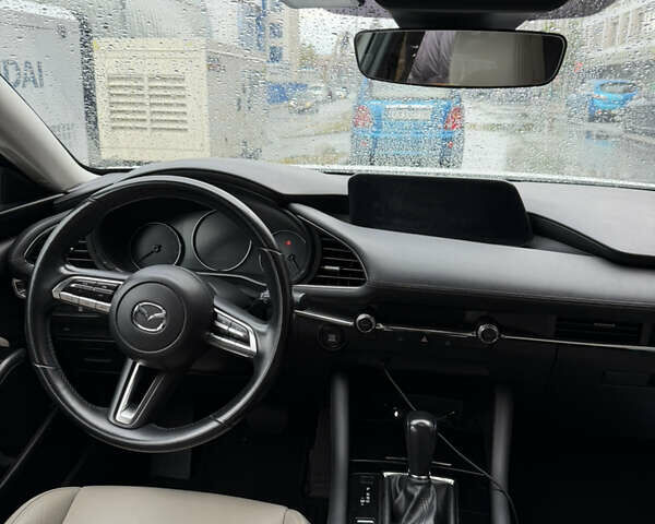 Белый Мазда 3, объемом двигателя 2.49 л и пробегом 80 тыс. км за 17500 $, фото 9 на Automoto.ua