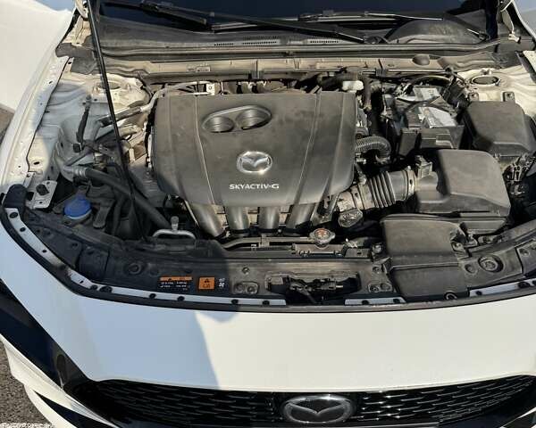 Белый Мазда 3, объемом двигателя 2.49 л и пробегом 65 тыс. км за 17999 $, фото 17 на Automoto.ua