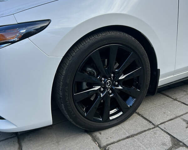 Белый Мазда 3, объемом двигателя 2.49 л и пробегом 152 тыс. км за 17800 $, фото 6 на Automoto.ua