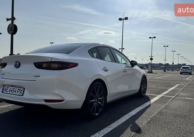 Белый Мазда 3, объемом двигателя 2.49 л и пробегом 65 тыс. км за 17999 $, фото 7 на Automoto.ua