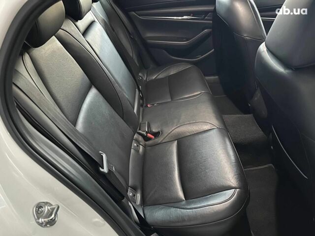 Белый Мазда 3, объемом двигателя 2.5 л и пробегом 57 тыс. км за 16440 $, фото 8 на Automoto.ua