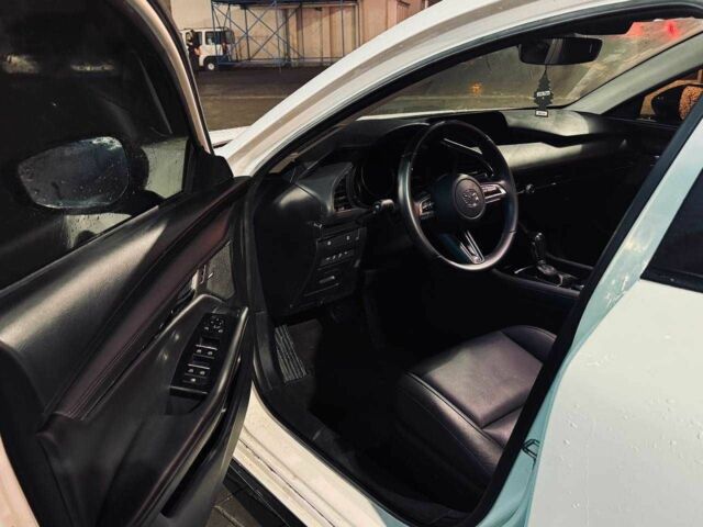 Белый Мазда 3, объемом двигателя 2.5 л и пробегом 140 тыс. км за 14300 $, фото 10 на Automoto.ua