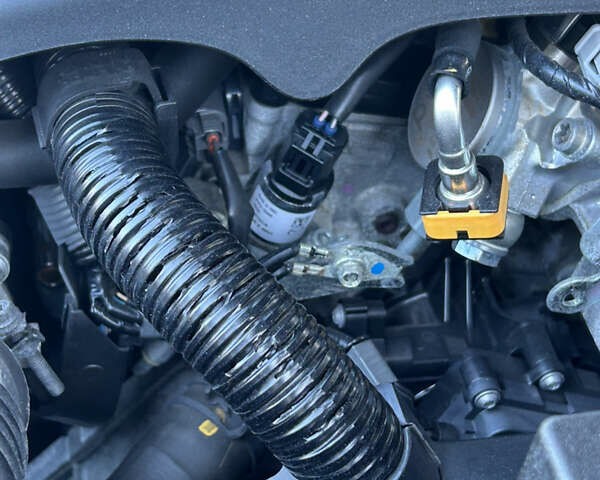 Белый Мазда 3, объемом двигателя 2.49 л и пробегом 152 тыс. км за 17800 $, фото 29 на Automoto.ua