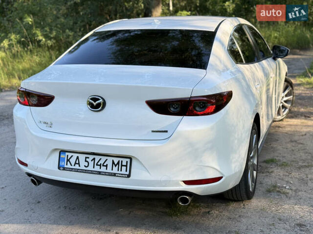 Белый Мазда 3, объемом двигателя 2.49 л и пробегом 72 тыс. км за 15500 $, фото 2 на Automoto.ua