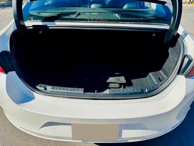 Белый Мазда 3, объемом двигателя 2.5 л и пробегом 29 тыс. км за 4000 $, фото 19 на Automoto.ua