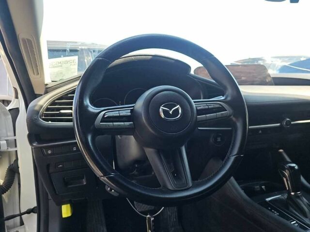 Белый Мазда 3, объемом двигателя 0 л и пробегом 39 тыс. км за 13500 $, фото 7 на Automoto.ua