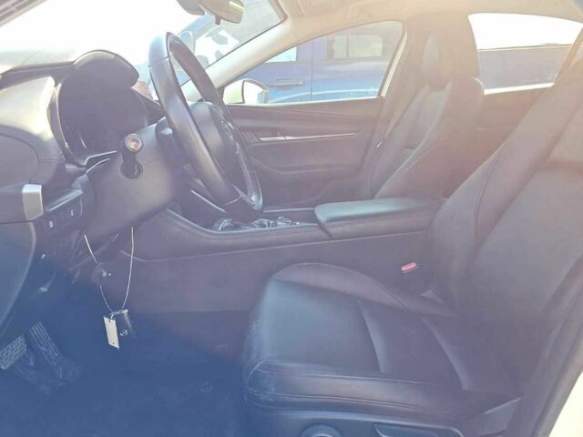 Белый Мазда 3, объемом двигателя 0 л и пробегом 39 тыс. км за 13500 $, фото 8 на Automoto.ua