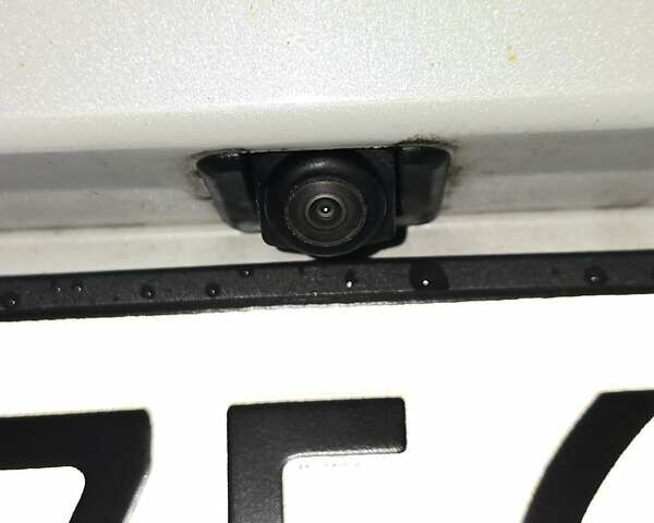 Белый Мазда 3, объемом двигателя 2.49 л и пробегом 140 тыс. км за 14950 $, фото 50 на Automoto.ua