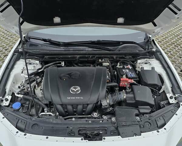 Белый Мазда 3, объемом двигателя 2.49 л и пробегом 140 тыс. км за 14950 $, фото 51 на Automoto.ua