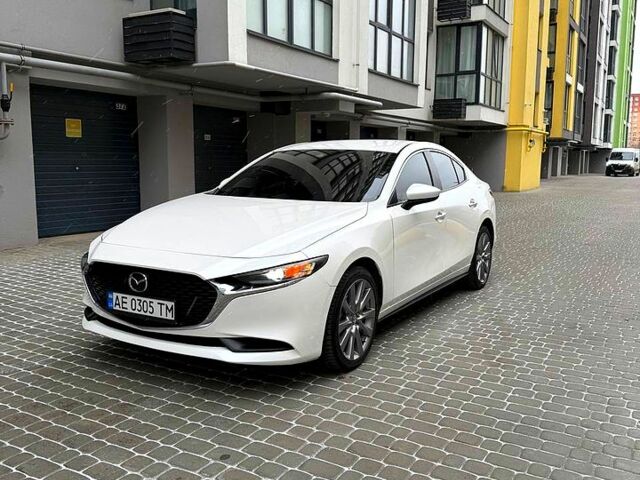 Белый Мазда 3, объемом двигателя 2.5 л и пробегом 6100 тыс. км за 18000 $, фото 2 на Automoto.ua